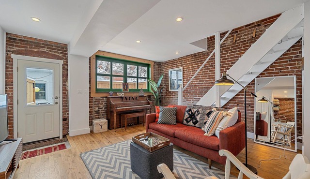 Sloan’s Lake One Bedroom Carriage House