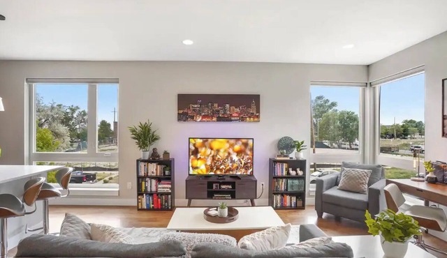 Slofax Place - Modern Luxury Townhome in Sloans Lake Denver