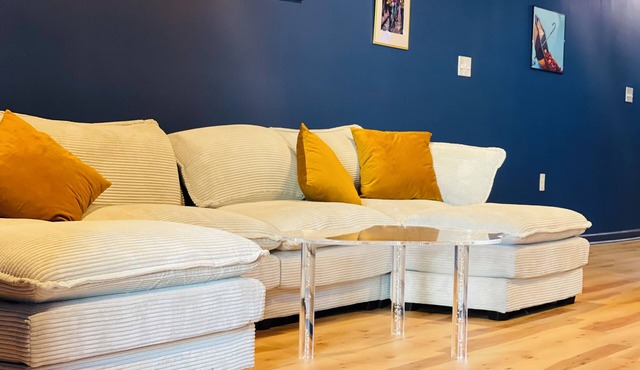 Spacious 3BR – Steps to St. Charles, Streetcar & Local Hotspots