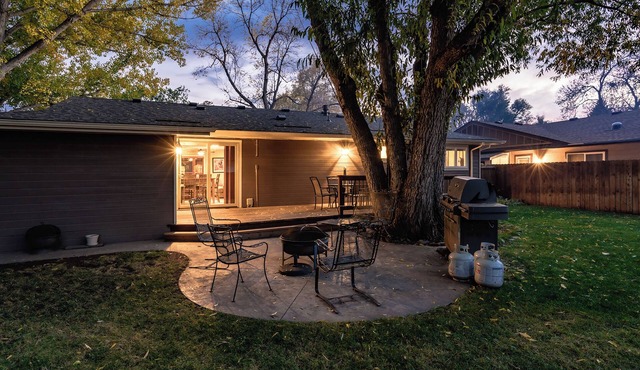 Spacious 5-bedroom, 3 Bath house in historic Old Town Fort Collins!