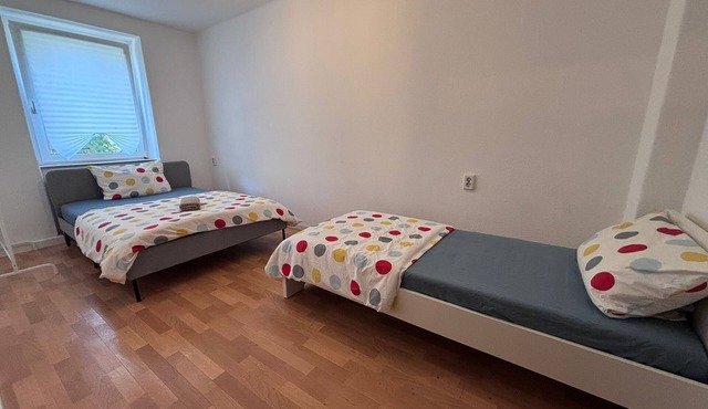Spacious Central 3Bedroom flat for 8 guests in Zeitz
