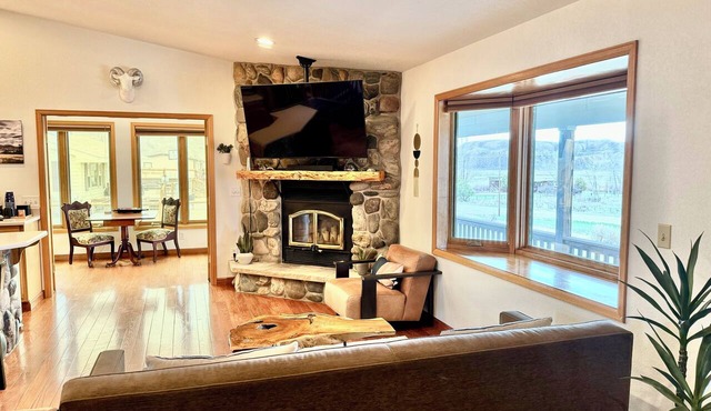 Spacious Mountain Retreat with Deck Views