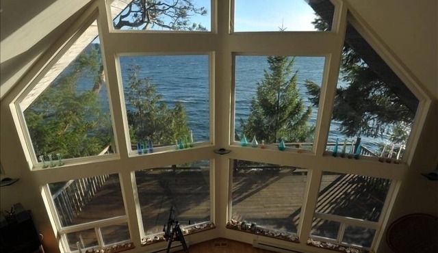 Spectacular Hood Canal Views/Olympic National Park/Brinnon Waterfront House