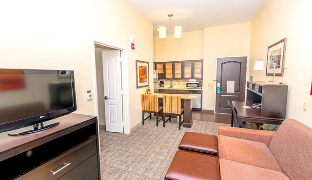 Staybridge Suites Houston IAH - Beltway 8 by IHG