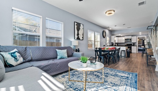 Step Into Comfort in This 3br/2ba Downtown Retreat