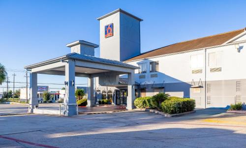 Studio 6 Suites Pasadena, TX