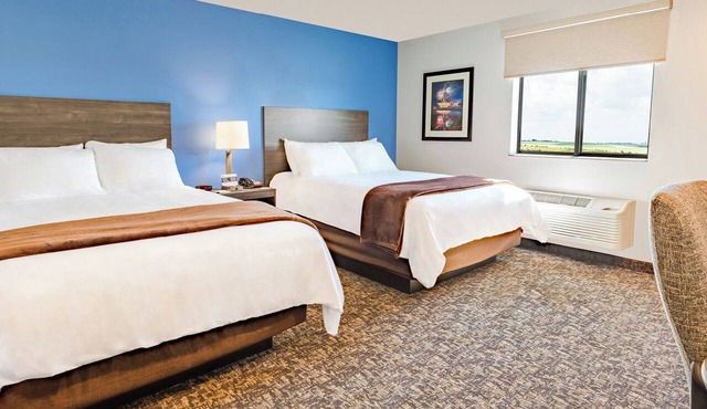 Stylish Room w/Cooking Amenities Perfect for Extended Stays or Weekend Trips