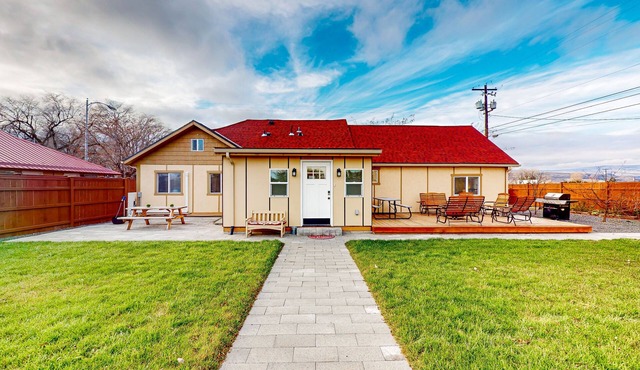 Stylish & sunny lake home with large patio - near beach access & hiking trails