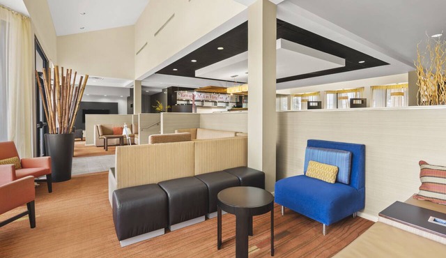 Super 8 by Wyndham Dallas Love Field Airport