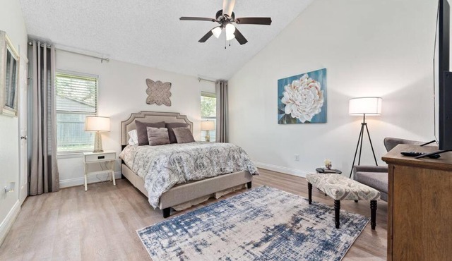 Super Cozy Entire House ABL Near Downtown - Book Now !