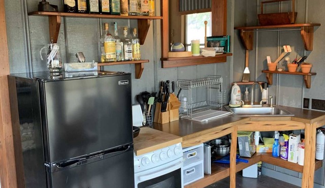 Tabasco Ranch Pony Cabin