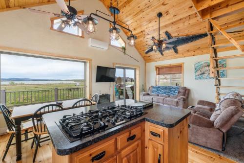 The Angostura Cabin