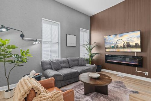 The Brickline Flat Modern 1BR Near Soulard