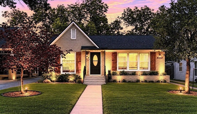 The Bungalow on Speedway