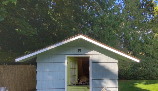 The Cedar Cabin at the Forest Farmstead