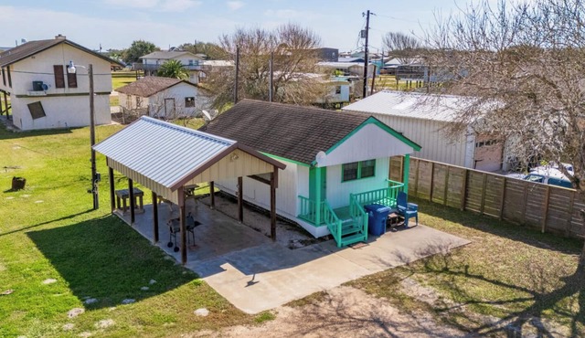 THE COTTAGE Tiny Home in POC