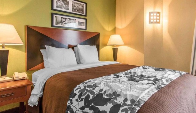 The Douillet by Demeure Hotels