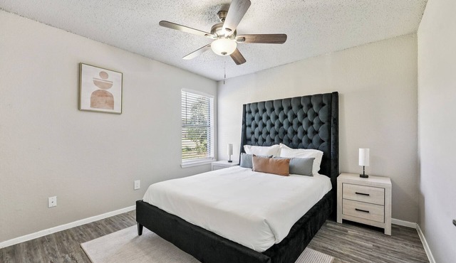 The Landry 187 | Spacious and Cozy 1 Bedroom 1bth