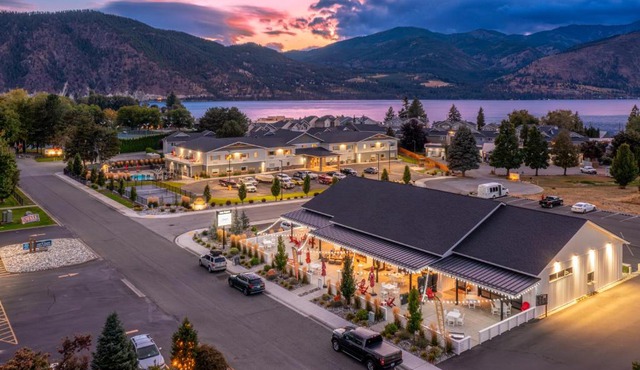 The Lodge Lake Chelan