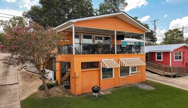 THE PELICAN AT SUN PERCH VILLAS! 3 BR 2 BATH WITH STUNNING VIEWS OF FALSE RIVER!