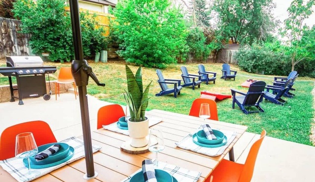 Themed Bedrooms, Movie Room & Firepit Yard