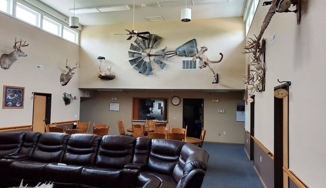 Three Rivers Lodge Room #14