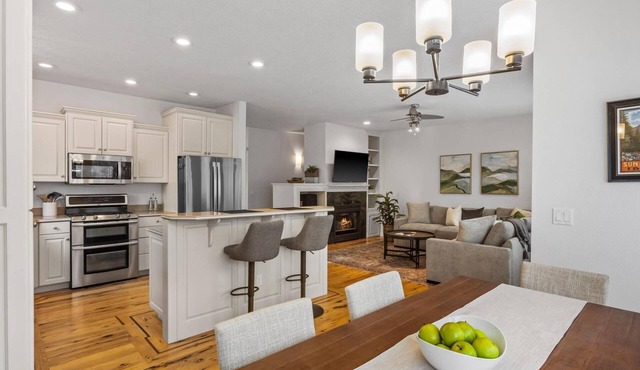 Tranquil Pond-Side Retreat | 4 Bikes to Bike Boise River Greenbelt + Fire Pits, BBQ, & Hot Tub