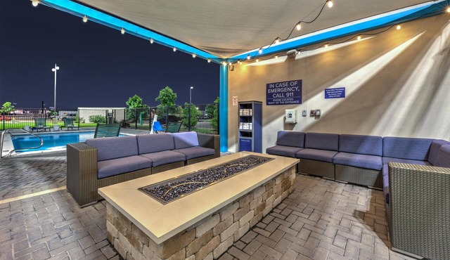 Tru by Hilton The Colony Dallas