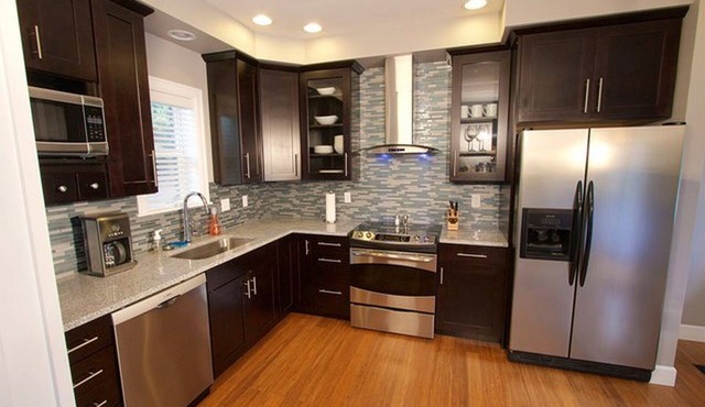 Tucker House: Luxury Suite with Pool, Walk to Parks, Downtown & Whitman College.