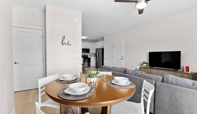 Unit 204 at Summershade in Peoria