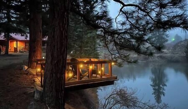 Unlike Anything Else-Private Water-Mountains-Sauna-Red Rocks