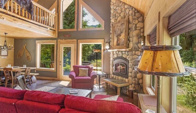 Unplugged Forest Retreat | Firepit | Near Mt Rainier
