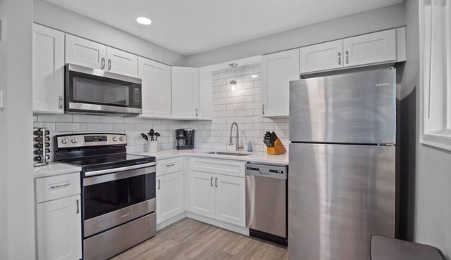 Update 2 bedroom apartment Great Valley Location