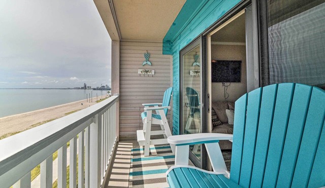 Updated Front Beach Condo w/Resort Amenities!