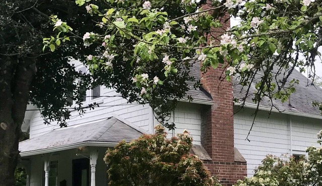 Vashon Farmhouse