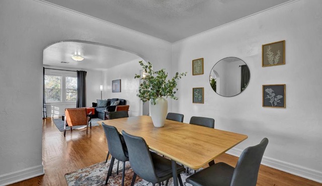Vibrant Stay Near OKC Nightlife & Dining