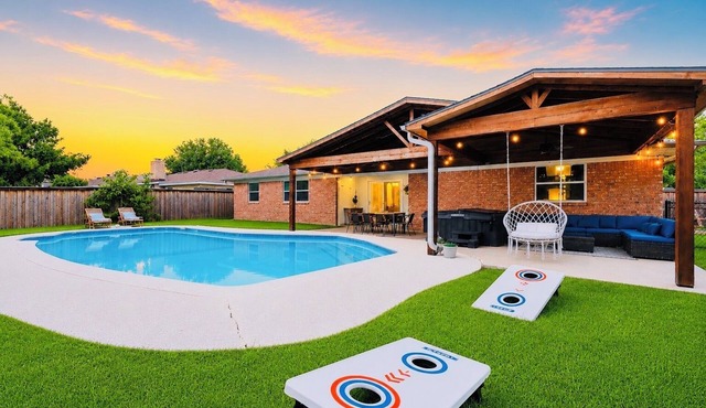 Villa D’Oro, Minutes to FIFA World Cup Stadium, Pool, Spa,Arcade, Game Room