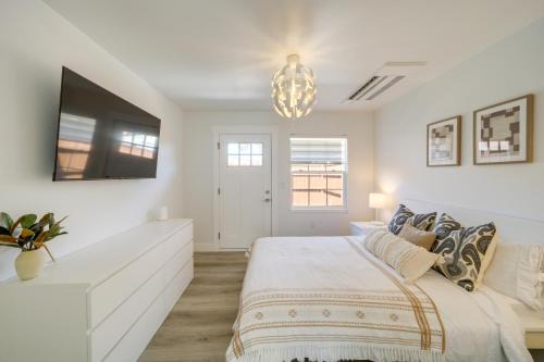 Walk to Water: Soap Lake Studio w/Patio!
