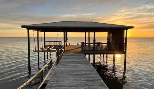 Waterfront Blue Crab Bay House, Waterfront Blue Crab Bay House