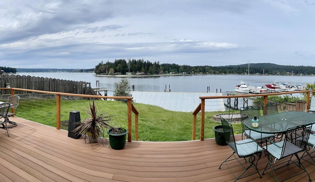Waterfront escape with amazing views