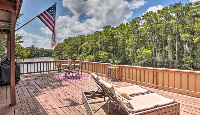 Waterfront Karnack Home w/Boathouse & Deck!