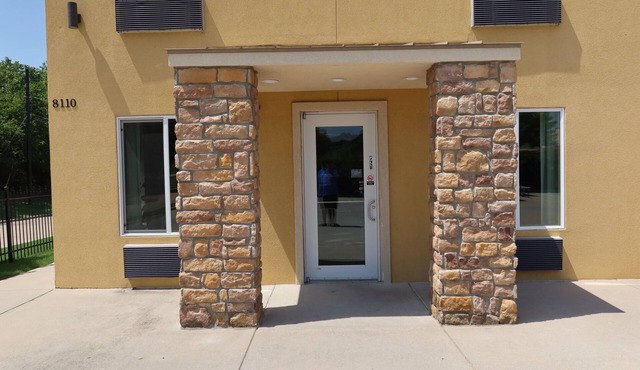 West Worth Inn and Suites
