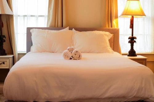 Work Crew Haven: Spacious Corporate Lodging