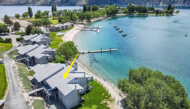 Yacinde D8 Two Level Waterfront Townhome with Patio and Balcony