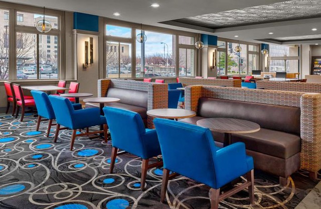 Holiday Inn Express Kansas City Downtown