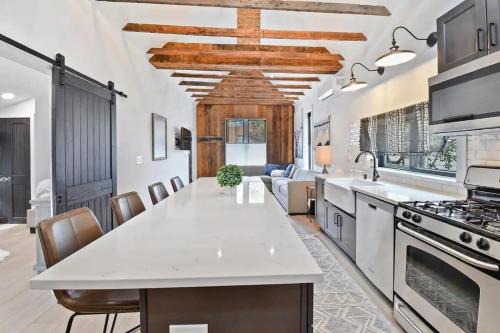 North Park City House | 6 BDR Dual Downtown Homes Walk to Chairlifts
