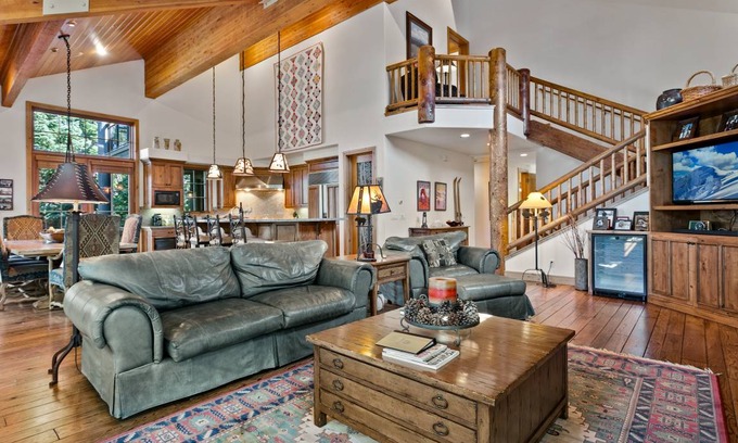 Deer Valley House | House ∙ 6 bedrooms ∙ 12 guests