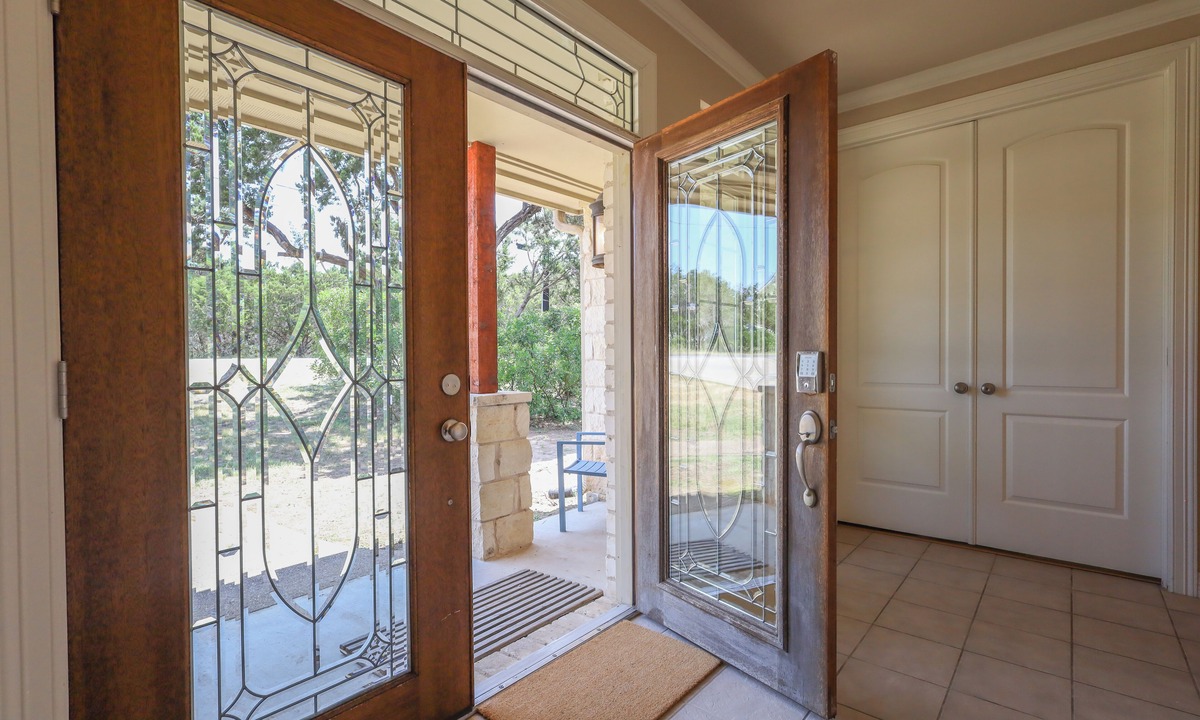 Temple House | Stunning 5 bedroom with lake access