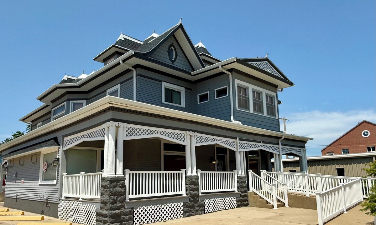 Beatrice House | NEW Listing! HISTORICAL CHARM! 5-bedroom home ready for your retreat!