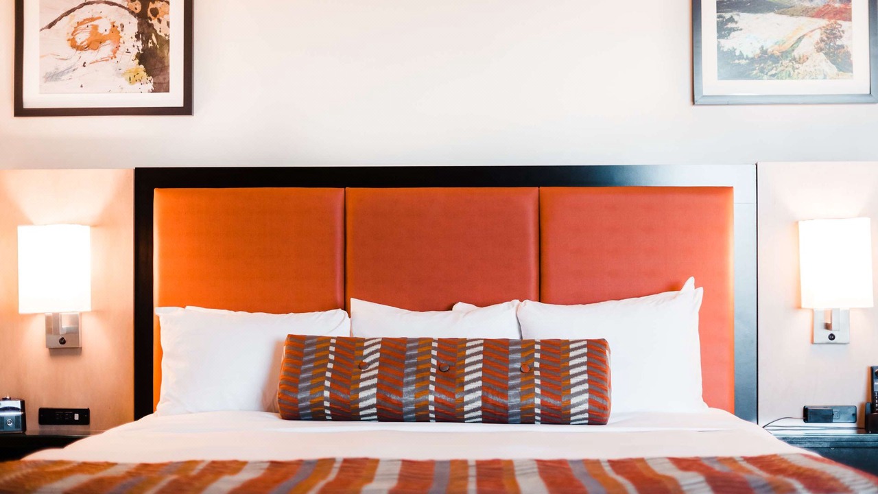 Photo of Bedroom in Heather Gardens